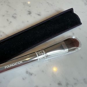 Dior foundation brush